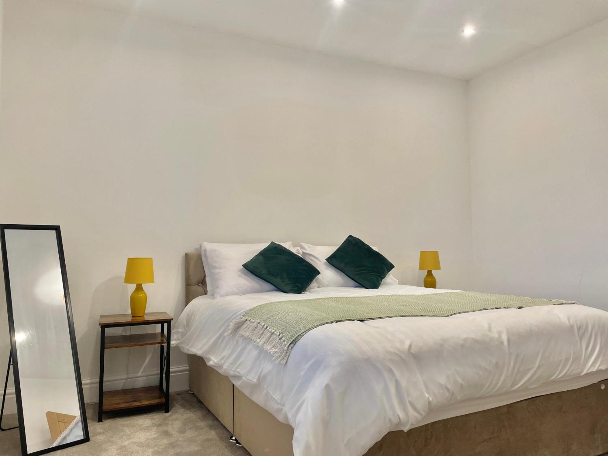 Luxurious Holiday Home 볼턴 외부 사진